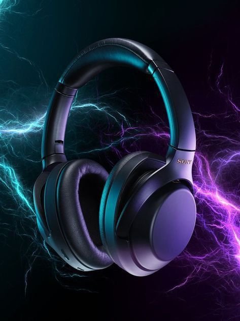 wireless noise-cancelling headphone